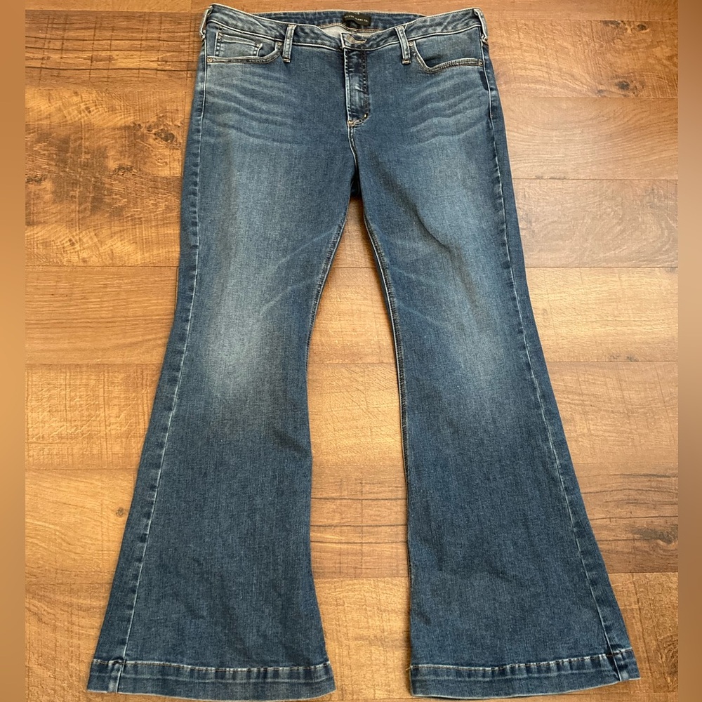 Silver Jeans Co High Notes Flare Jeans EUC Boho Western Retro Women’s W36 L31